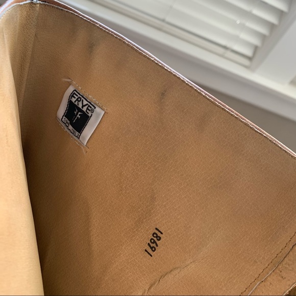 Frye | Veronica Slouch Leather Boot - Picture 11 of 12